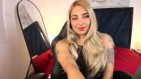 catalina_osorio online show from July 6, 11:51 am