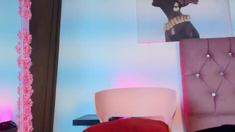 Catalina online show from February 4, 10:15 pm