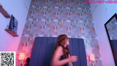 Snapshot of catalina_santana20 chatting on June 9, 9:04 pm Catalina online show from June 9, 9:04 pm
