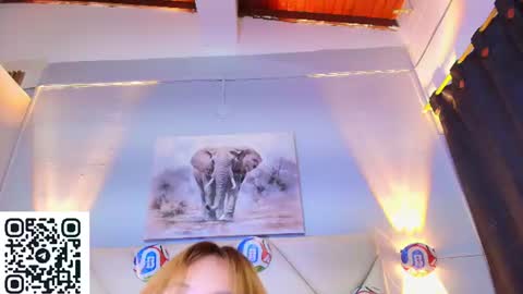 Snapshot of catalina_santana20 chatting on June 24, 9:25 pm Catalina online show from June 24, 9:25 pm