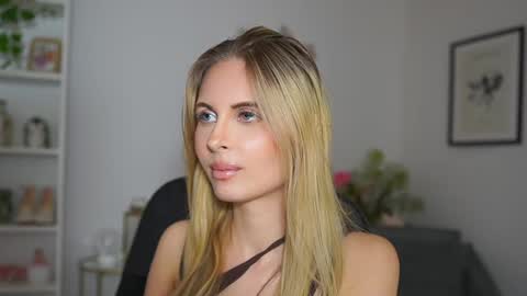 catecrago  online show from March 5, 6:34 pm