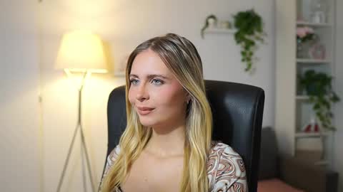 catecrago  online show from September 23, 8:28 am