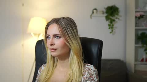 catecrago  online show from October 2, 7:59 am