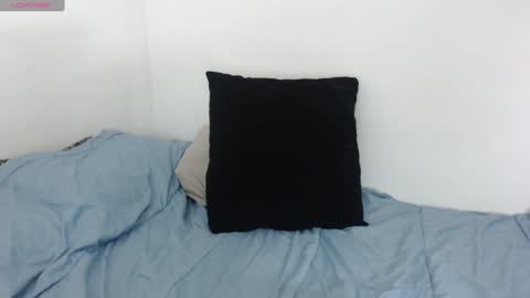 Snapshot of caterineloves chatting on January 17, 9:17 am katerine online show from January 17, 9:17 am