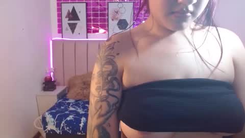 Snapshot of cathariina_fox chatting on November 7, 2:50 pm catharina fox online show from November 7, 2:50 pm
