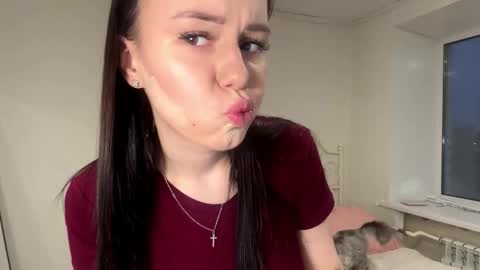 Lolly online show from March 3, 3:18 pm