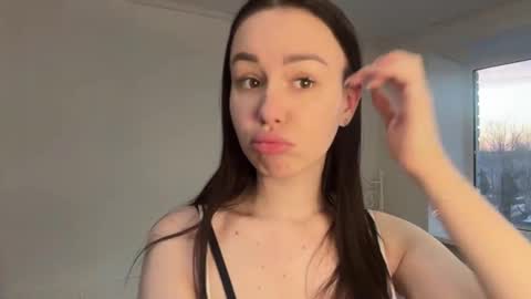 Lolly online show from March 27, 3:45 pm