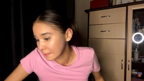 Snapshot of catherinepirs chatting on April 8, 3:34 pm catherinepirs online show from April 8, 3:34 pm