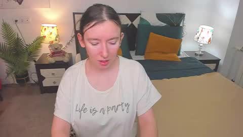 Catrin online show from November 18, 3:12 am