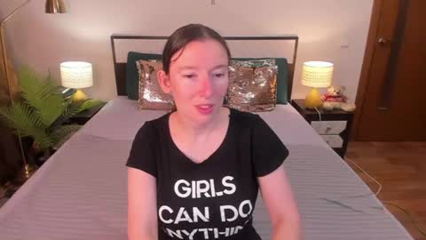 Snapshot of catherinewalls chatting on July 15, 3:56 am Catrin online show from July 15, 3:56 am