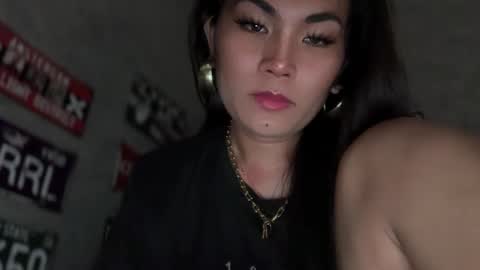 Snapshot of cathy_sanches chatting on January 4, 12:49 pm cathy online show from January 4, 12:49 pm