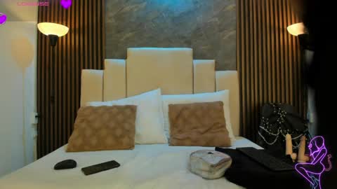 catiusca_reyes_03 online show from April 6, 11:44 am