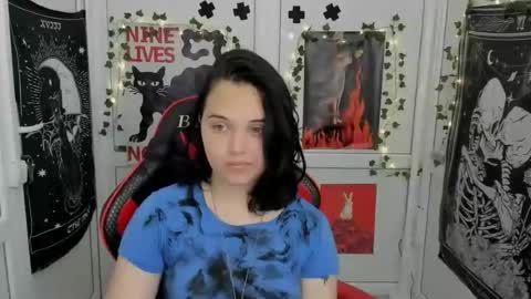 Snapshot of catrine_cute chatting on July 3, 7:15 am Catrine online show from July 3, 7:15 am