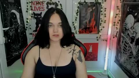 Snapshot of catrine_cute chatting on July 11, 6:43 pm Catrine online show from July 11, 6:43 pm