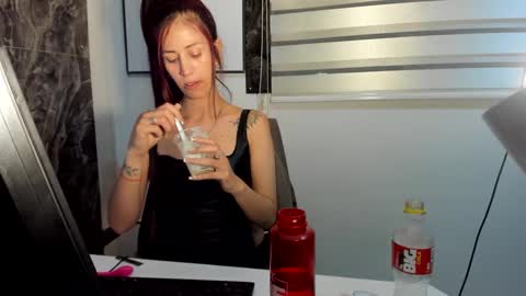 CATT EVANS online show from December 5, 12:08 am