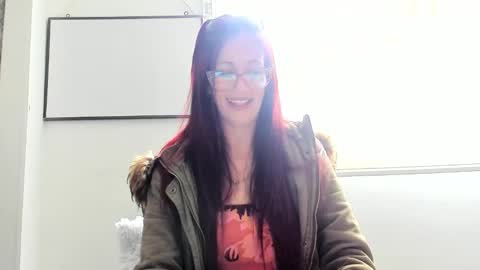 CATT EVANS online show from January 2, 7:29 pm