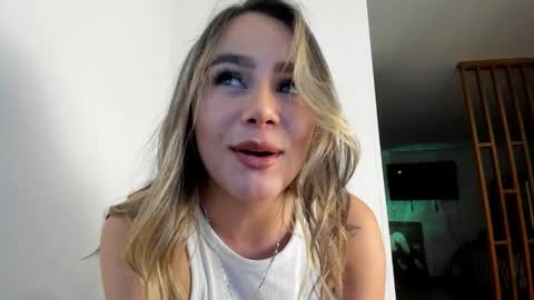 Snapshot of cattaleya_rose chatting on October 13, 2:00 am Catta online show from October 13, 2:00 am