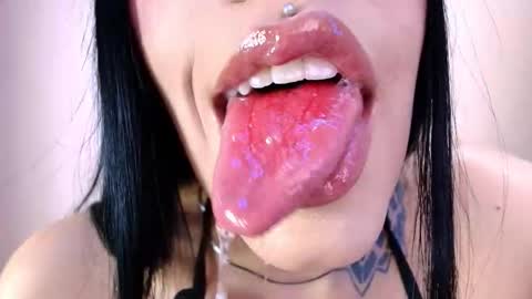 Snapshot of catte_jensen chatting on February 22, 2:56 am Cattleya online show from February 22, 2:56 am