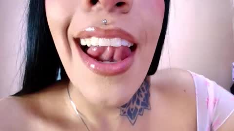 Snapshot of catte_jensen chatting on February 23, 2:53 am Cattleya online show from February 23, 2:53 am