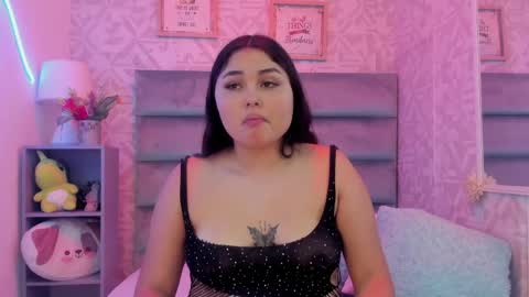 Snapshot of cattleya_00 chatting on May 22, 5:29 pm Sofia online show from May 22, 5:29 pm