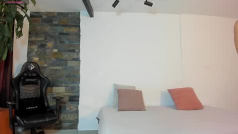 cattleya_smith_ online show from May 13, 12:24 pm