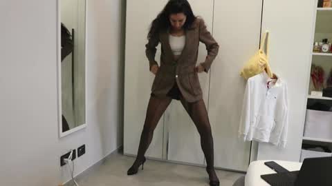 catty online show from March 1, 9:51 am