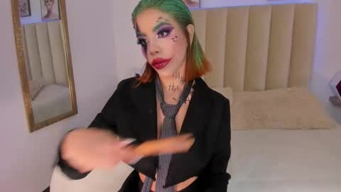 catvalentinee_ online show from October 31, 11:50 pm