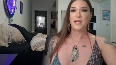 Snapshot of cayla_ chatting on July 24, 7:17 am Cayla online show from July 24, 7:17 am