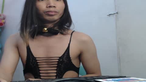 FlirtyPixel online show from December 9, 9:49 am