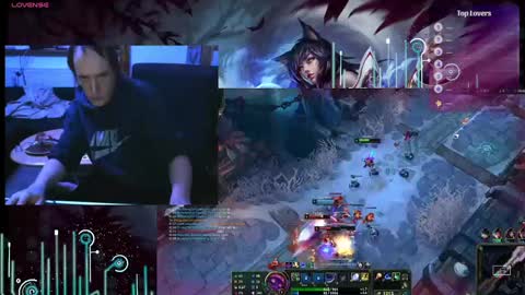 Snapshot of cblover88_ chatting on February 9, 8:24 pm Call me however u like online show from February 9, 8:24 pm