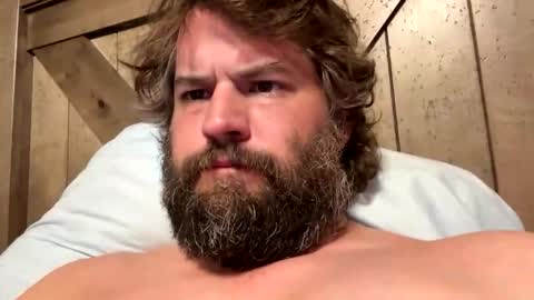 Snapshot of cdcro1986 chatting on April 6, 2:42 am cdcro1986 online show from April 6, 2:42 am