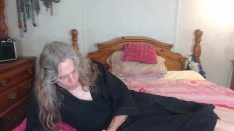 Snapshot of cdsextoy1 chatting on October 8, 10:24 am Jackie online show from October 8, 10:24 am