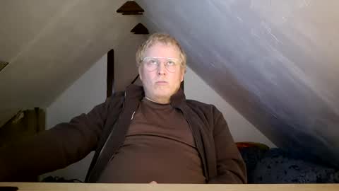 Snapshot of cebas chatting on January 21, 11:35 am cebas online show from January 21, 11:35 am