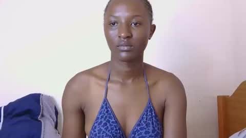 cee_queen online show from May 19, 7:58 am