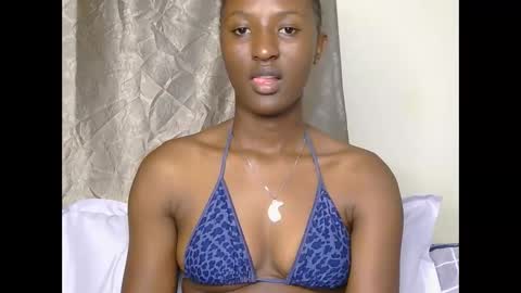 cee_queen online show from May 27, 2:25 pm