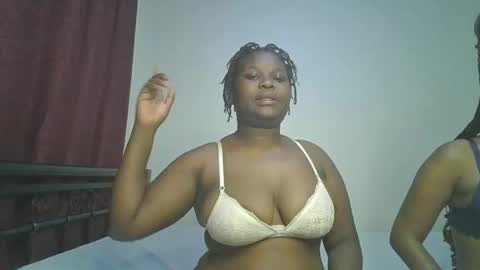 Snapshot of ceepretty25 chatting on January 12, 11:32 pm ceepretty25 online show from January 12, 11:32 pm