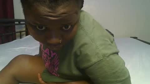 ceepretty25 online show from April 23, 12:56 am