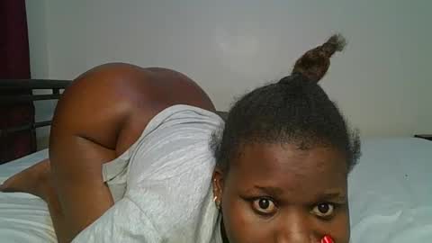ceepretty25 online show from May 18, 4:07 am