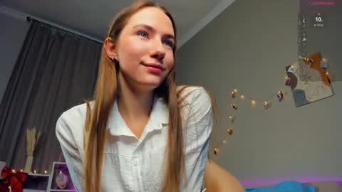 Josie Manesi online show from February 14, 1:34 am