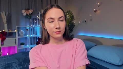 Josie Manesi online show from March 1, 7:26 pm