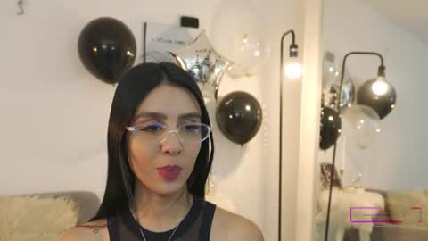 Snapshot of celeste_1220 chatting on July 26, 10:16 pm Alice online show from July 26, 10:16 pm
