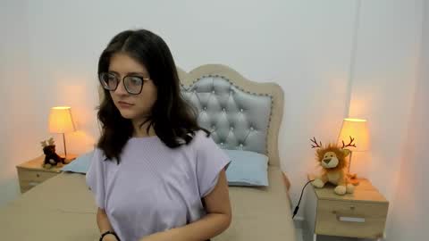 Snapshot of celeste_calderon chatting on December 19, 11:28 am Celeste Calderon online show from December 19, 11:28 am