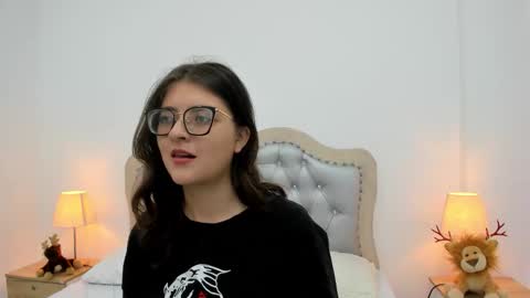 Snapshot of celeste_calderon chatting on December 22, 11:29 am Celeste Calderon online show from December 22, 11:29 am