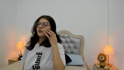 Snapshot of celeste_calderon chatting on January 9, 11:35 am Celeste Calderon online show from January 9, 11:35 am