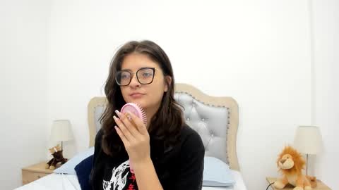 Snapshot of celeste_calderon chatting on January 12, 11:37 am Celeste Calderon online show from January 12, 11:37 am