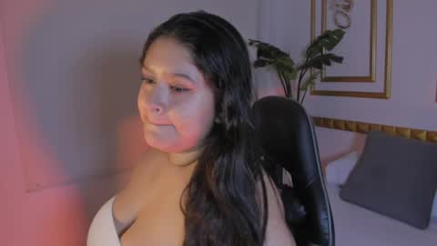 Snapshot of celeste_hatman chatting on April 24, 3:53 am C E L E S T E online show from April 24, 3:53 am