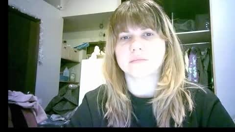 Snapshot of celeste_naughty_ chatting on February 7, 9:02 am celeste_naughty_ online show from February 7, 9:02 am