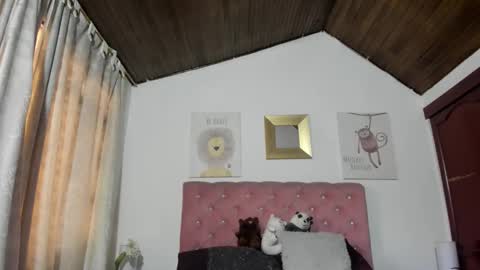 Celeste online show from December 5, 11:30 am