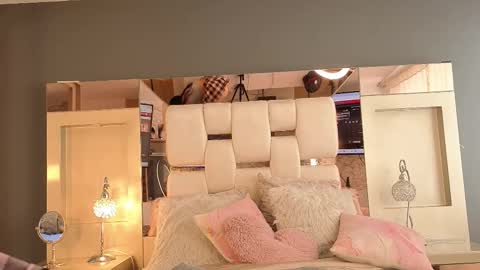 Sara online show from November 13, 7:24 pm