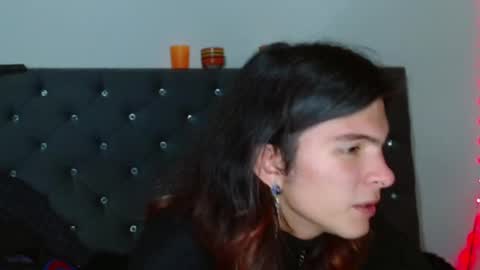 I am Valentinn online show from December 31, 3:01 am